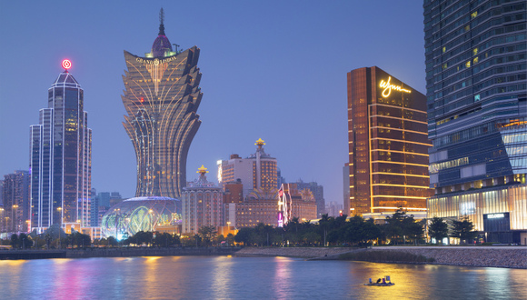 澳门，历史长河中的文化与社会变迁